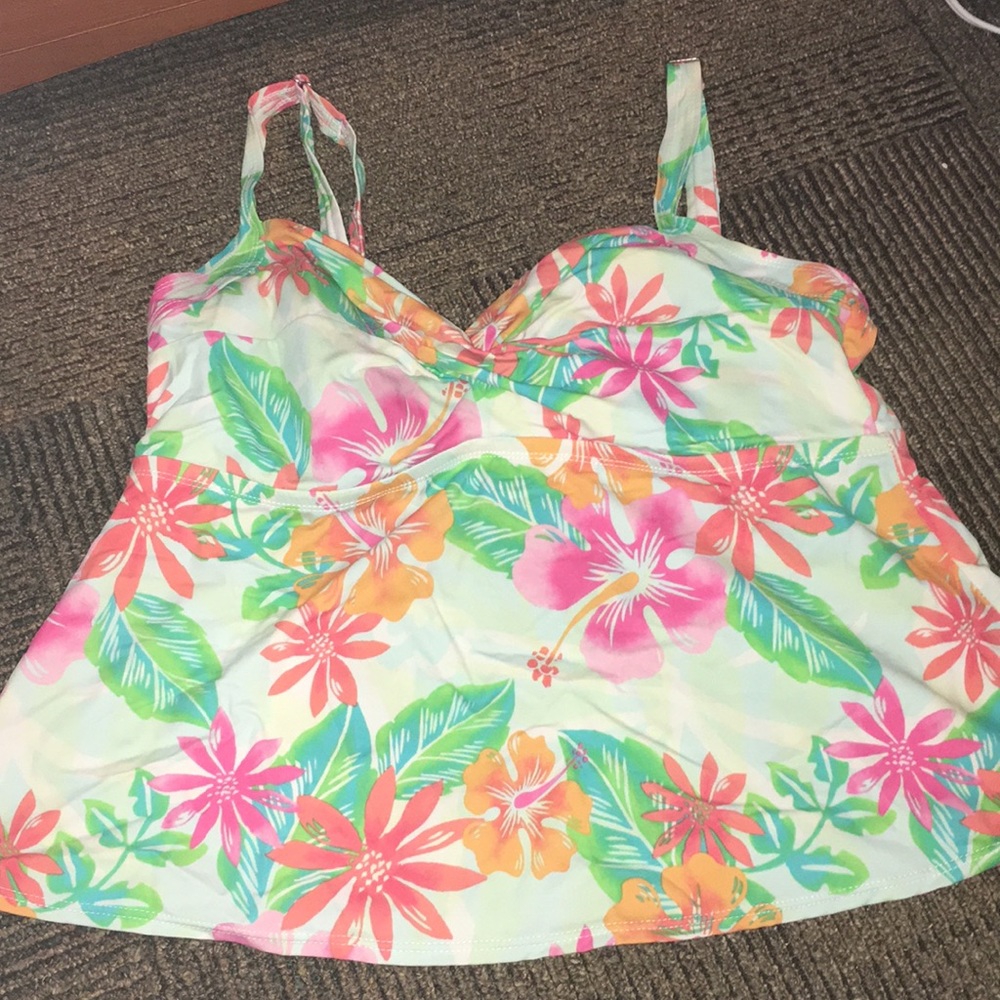 Floral/tropical Tankini bathing suit top